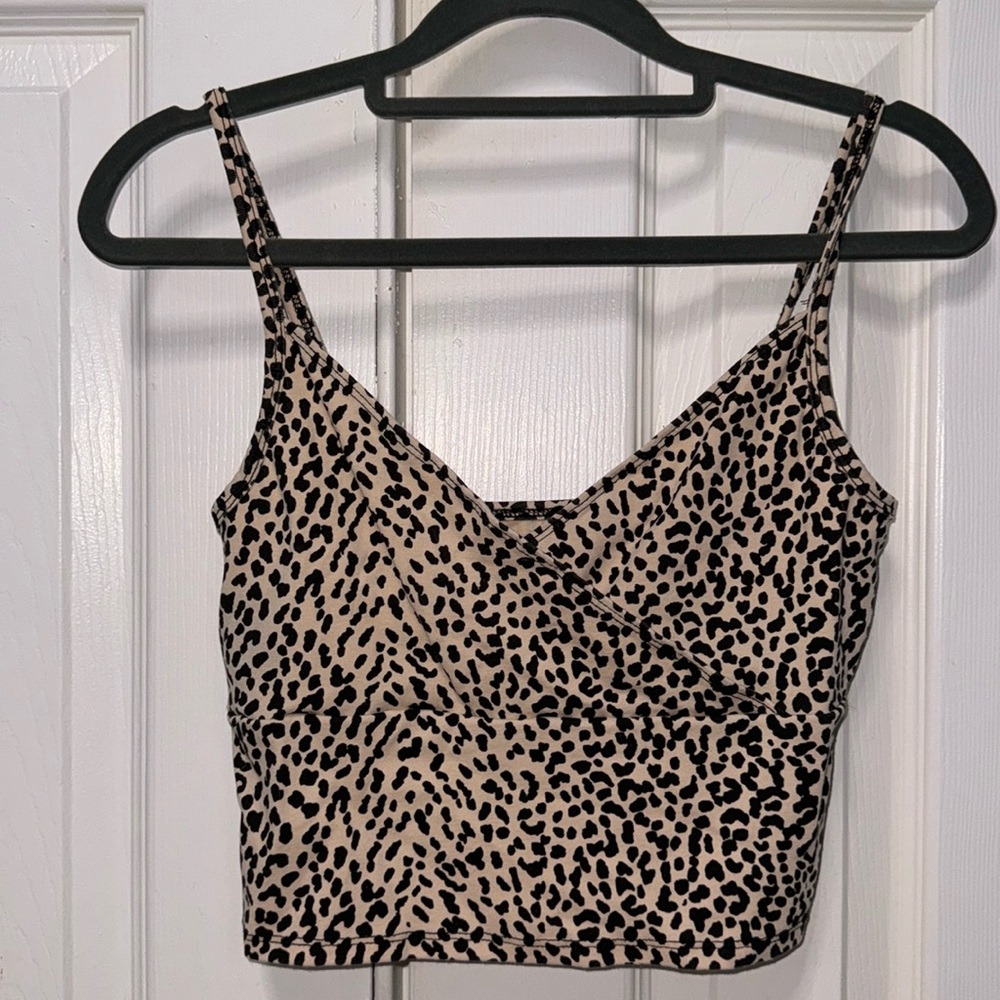 SHEIN Leopard Crop Top